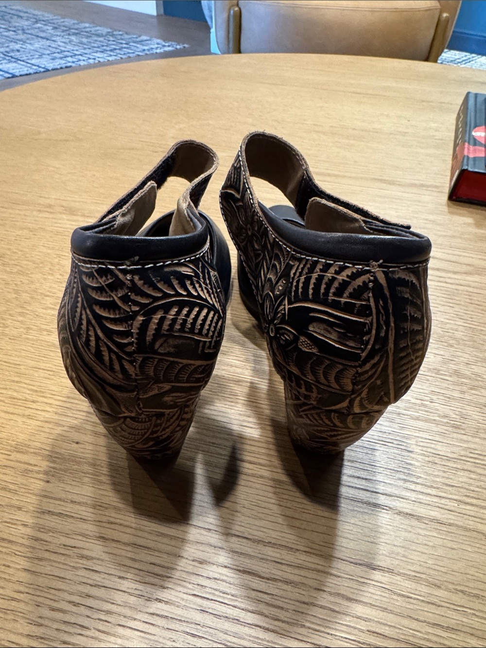 Leather Floral-Detail Black Mary Jane Heels - Picture 5 of 15